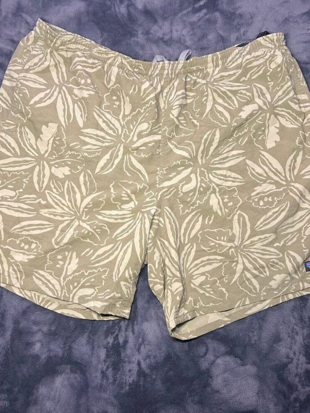 Patagonia Floral Print Swim Shorts L Elastic Waist Mesh Liner Light Olive